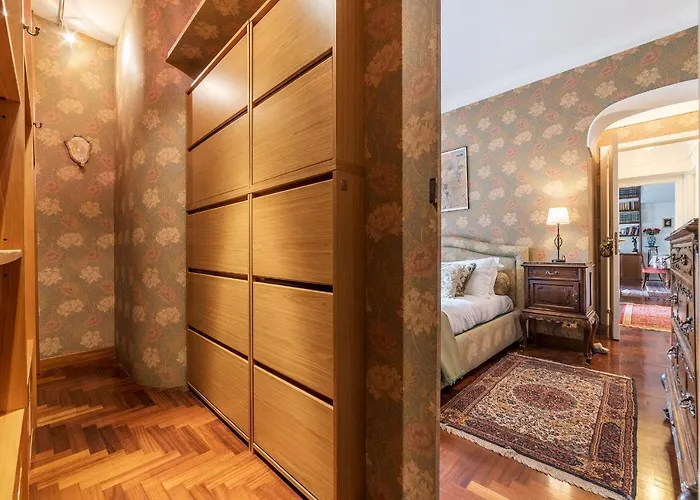 דירה Quiet And Classic On Two Floors, By Trevi Fountain - Fromhometorome רומא