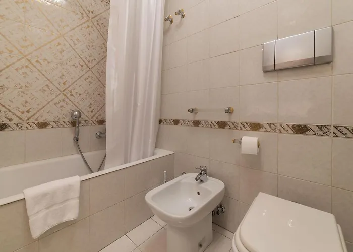 דירה Quiet And Classic On Two Floors, By Trevi Fountain - Fromhometorome רומא